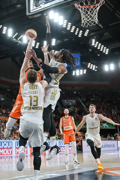 继续扩展到 继续扩展到