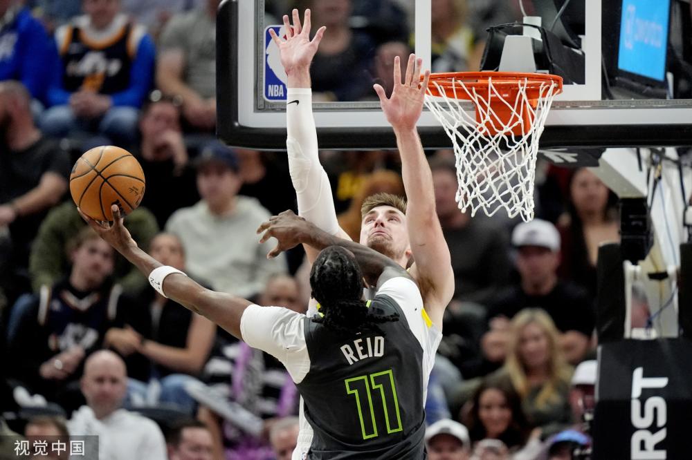 果断出手 果断出手