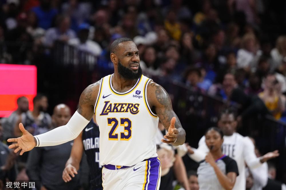 阿昌庞在采 阿昌庞在采