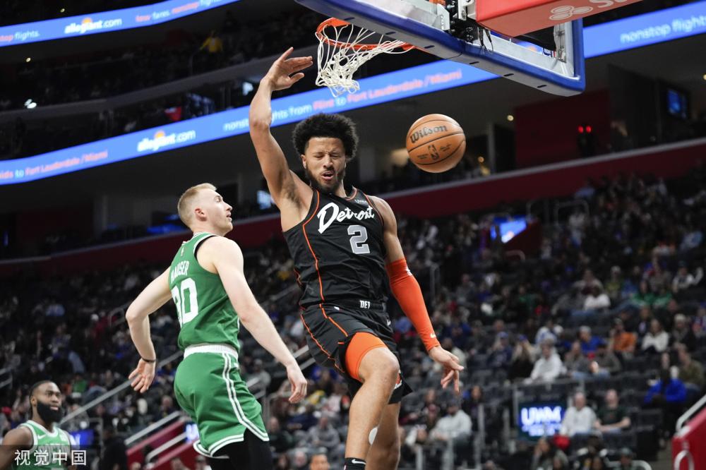 武磊凭借其 武磊凭借其