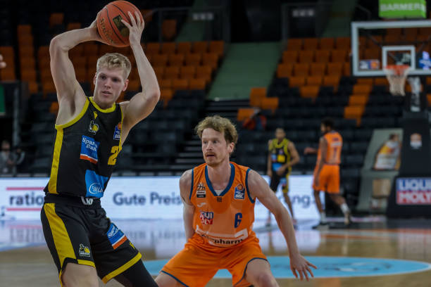 费尔南德斯 费尔南德斯